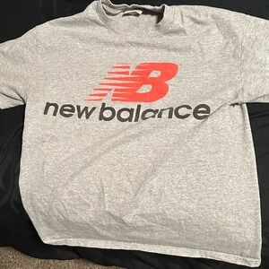 New shirt medium men fits small